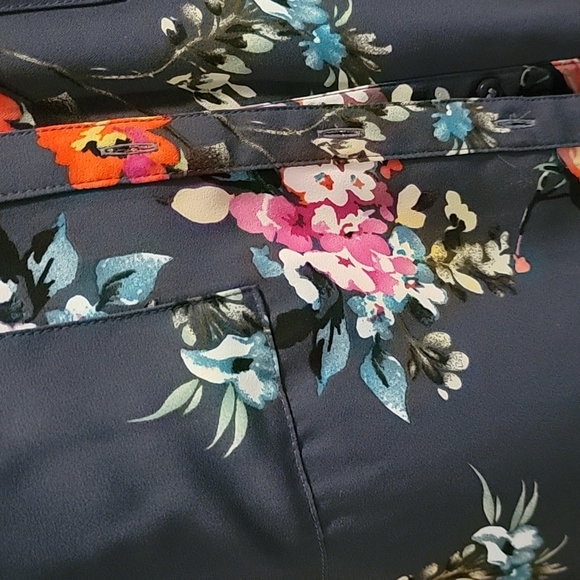 Express Top - Picture 2 of 3